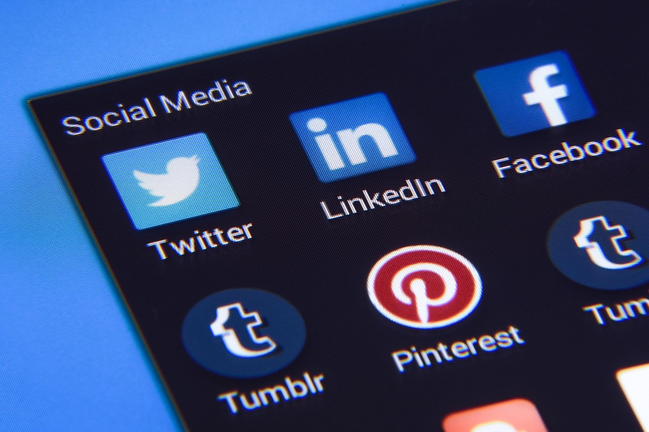 Social media, facebook, twitter — Common Mistakes to Avoid on Tiranga Game App
